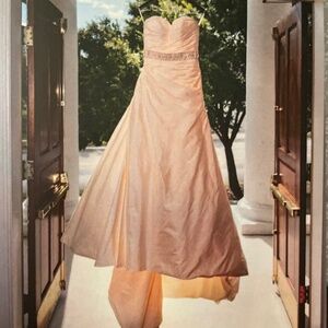 Paloma Blanca wedding gown